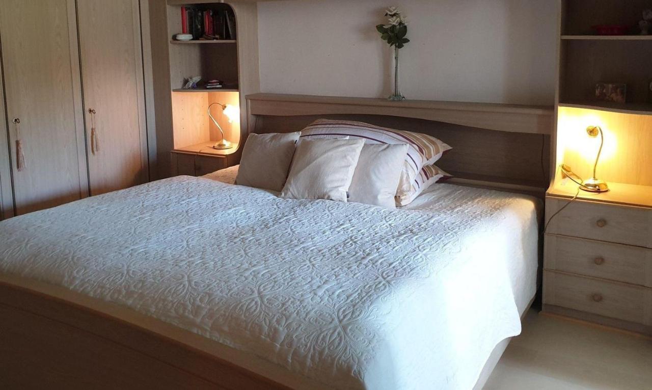 Nette-2-Schlafzimmer-Wohnung-In-Klagenfurt-Am-Woerther-See Klagenfurt am Woerthersee Esterno foto